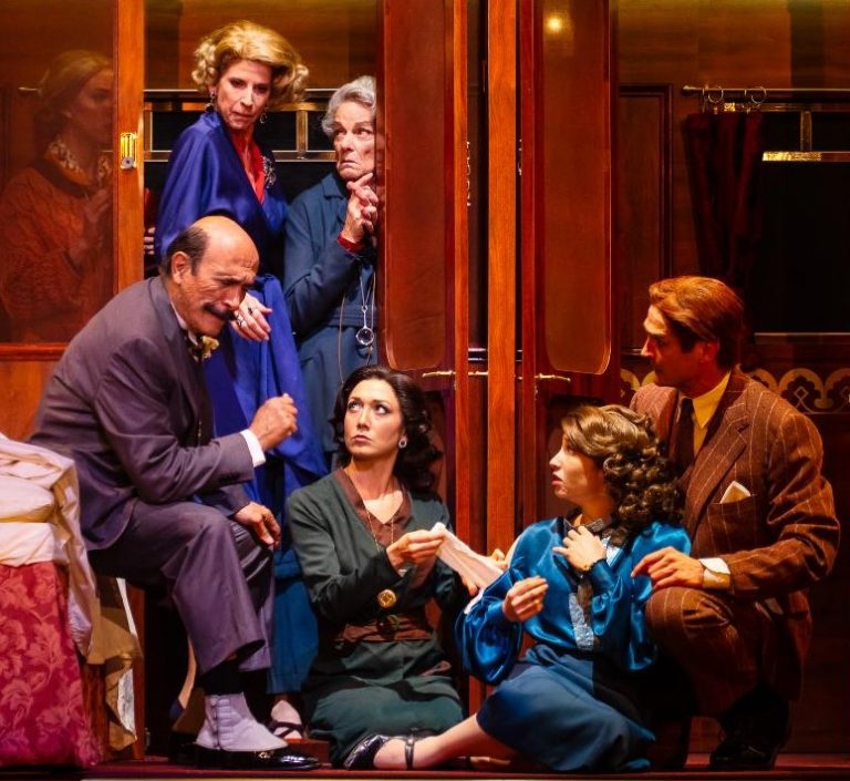 Everyone is Suspected of MURDER ON THE ORIENT EXPRESS