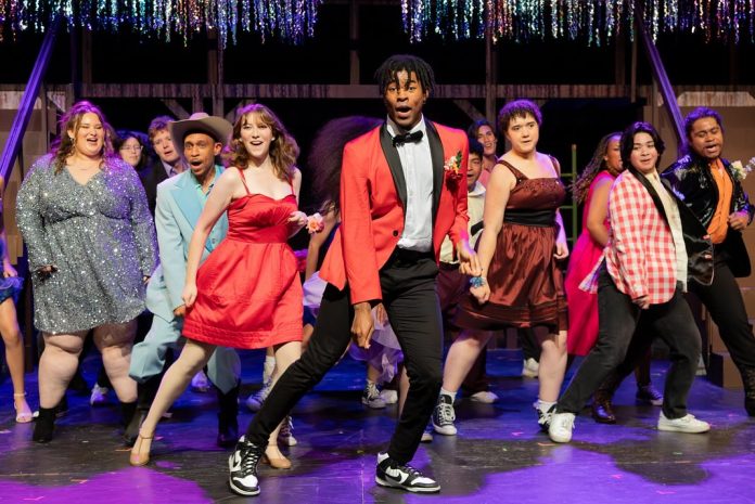 7.4 Footloose photo