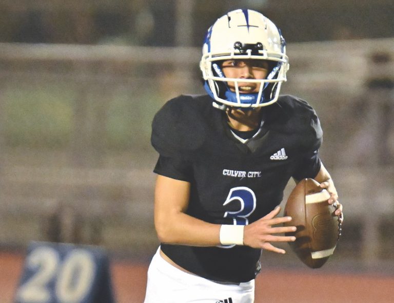 Centaur varsity football opens season against King Drew