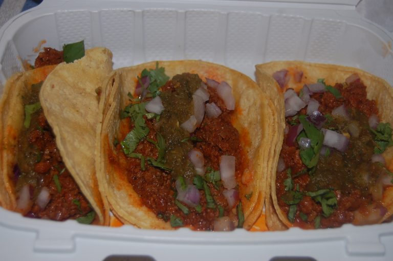 Comida Vegana gets the queso right