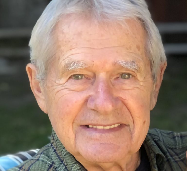 Art Podell performs at Boulevard